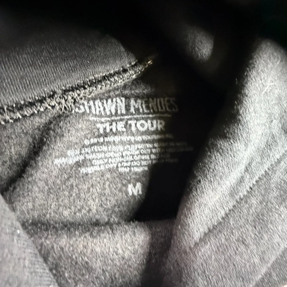 Shawn Mendes The Tour Hoodie M Black Pink Fleece Pullover Concert Merch Youth